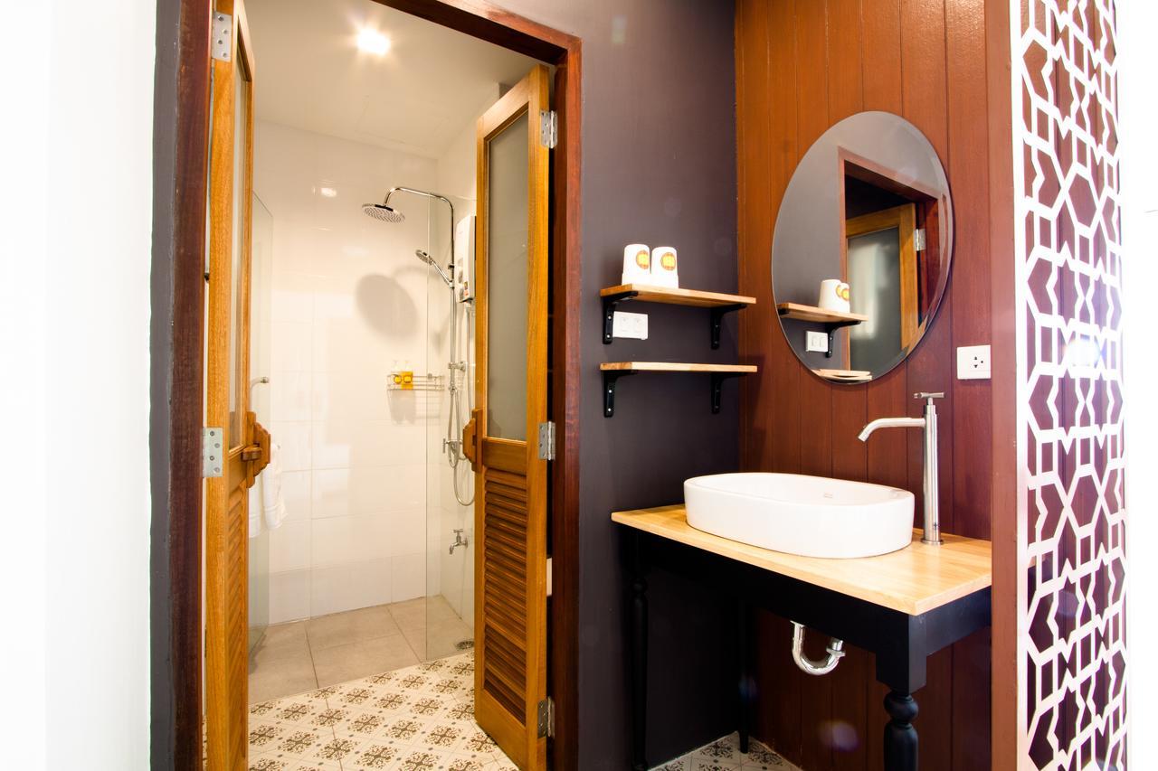 Big Smile Hotel กรุงเทพมหานคร ภายนอก รูปภาพ