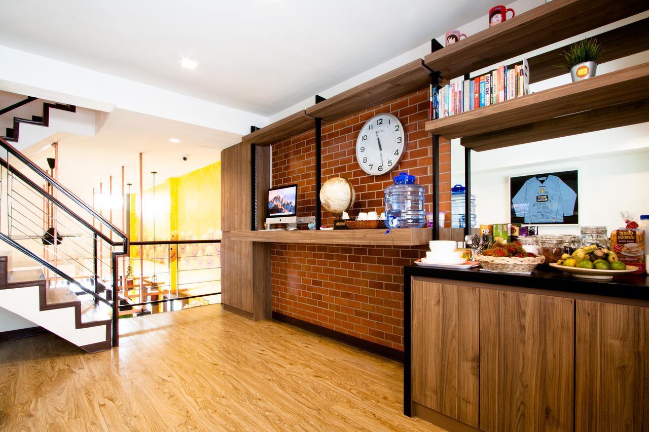 Big Smile Hotel กรุงเทพมหานคร ภายนอก รูปภาพ