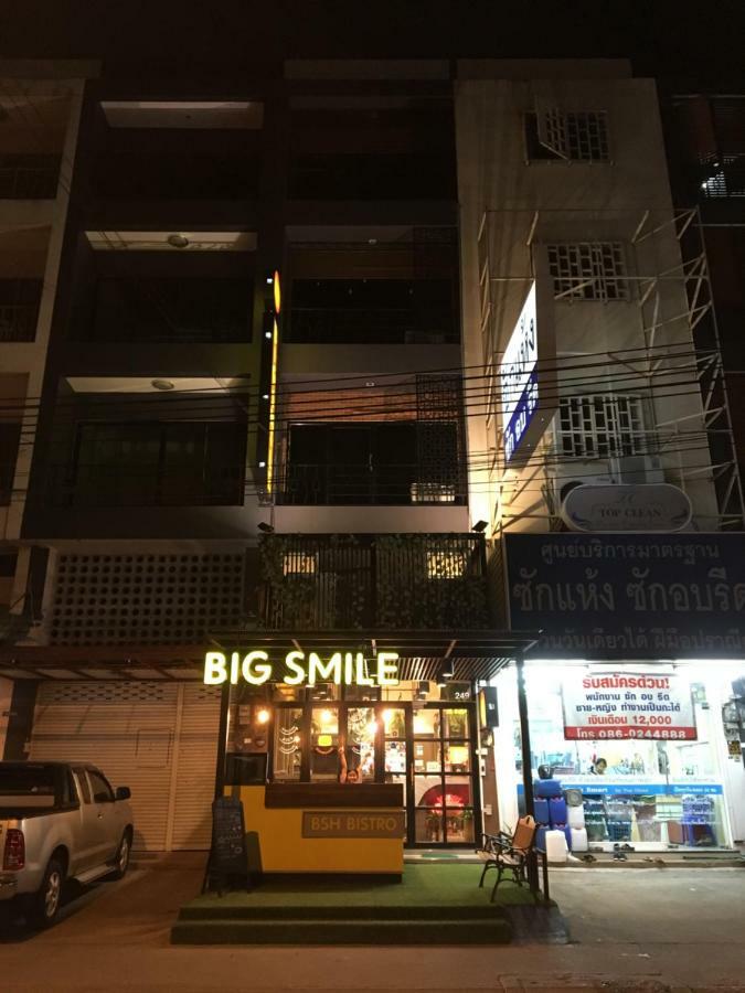 Big Smile Hotel กรุงเทพมหานคร ภายนอก รูปภาพ