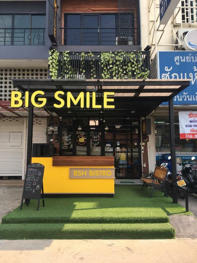 Big Smile Hotel กรุงเทพมหานคร ภายนอก รูปภาพ