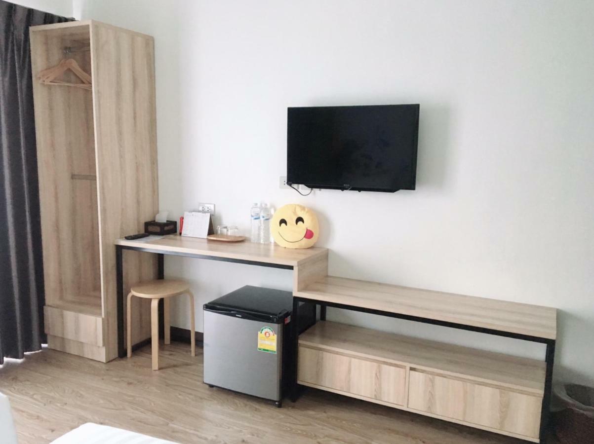 Big Smile Hotel กรุงเทพมหานคร ภายนอก รูปภาพ